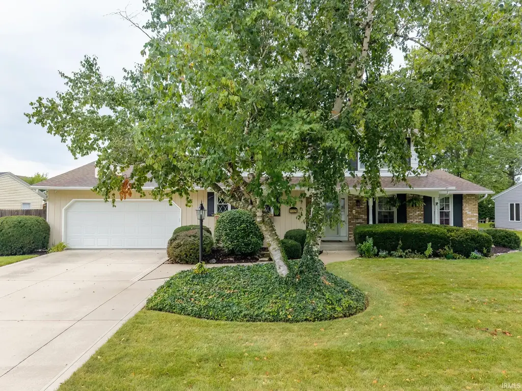 11329 Shalimar Drive, Fort Wayne