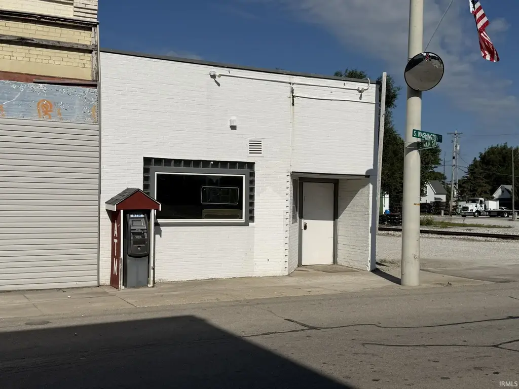 202 S Washington Street, Swayzee