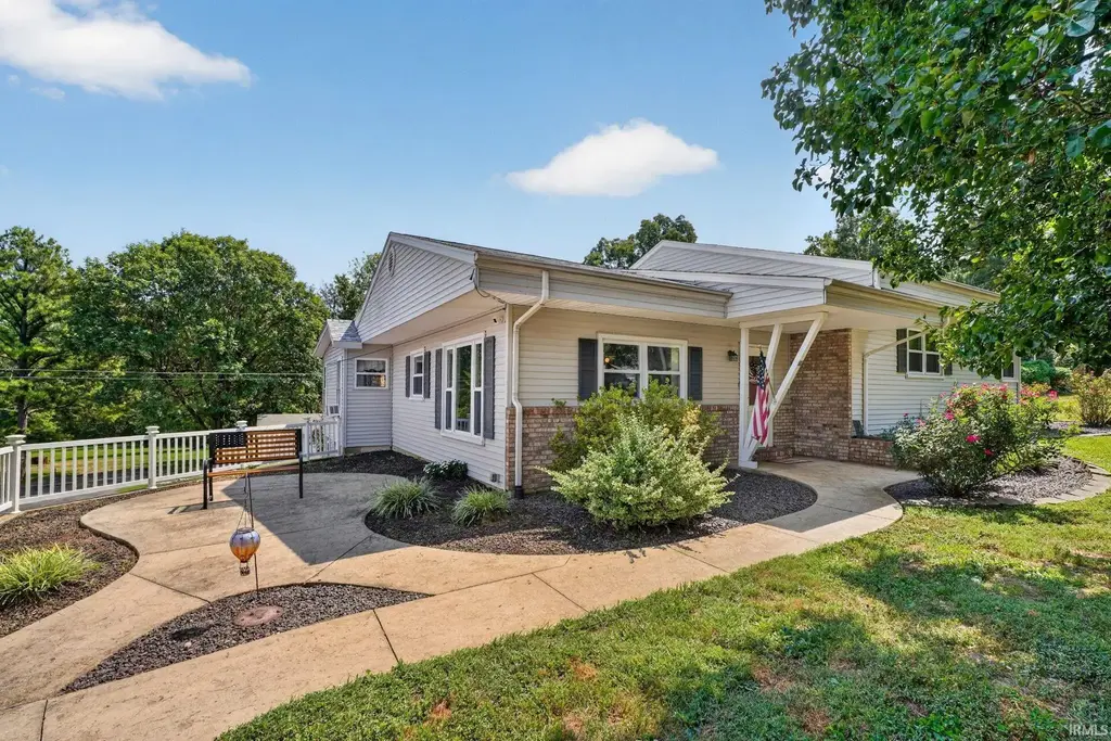 39 Lambert Drive, Mount Carmel