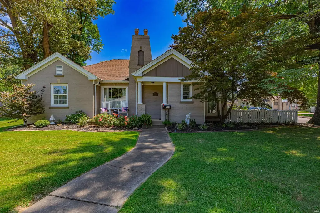 716 S Boeke Road, Evansville
