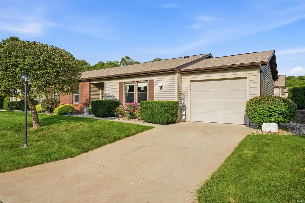 1516 Kammerer Road, Kendallville