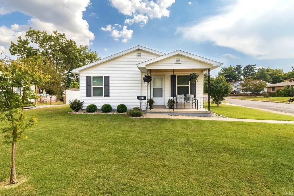 2251 E Indiana Street, Evansville