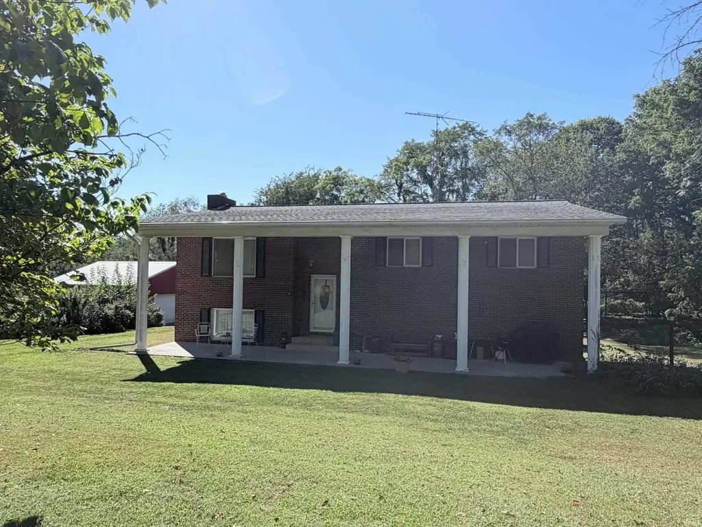 16373 N 800 E, Odon