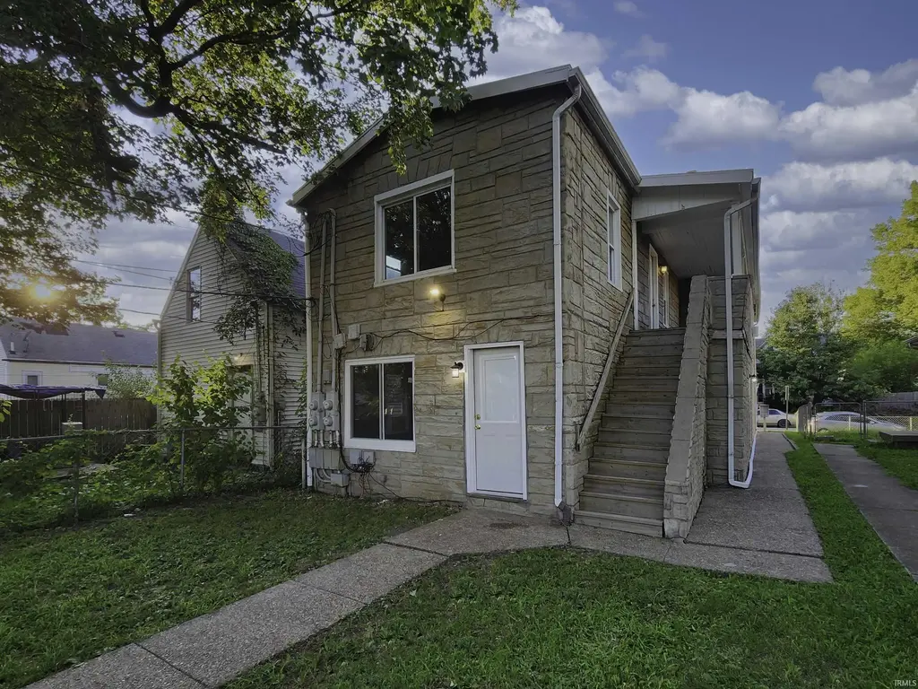 309 E Michigan Street, Evansville