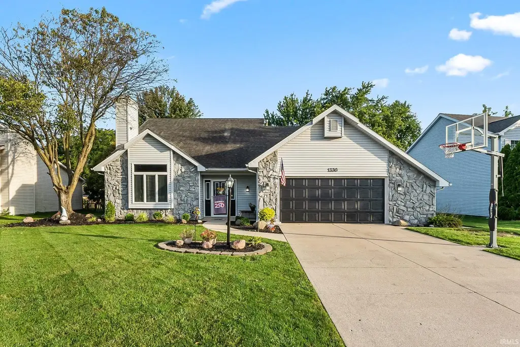1330 Lost Lock Way, New Haven