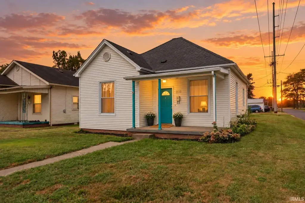 903 S Second Street, Boonville