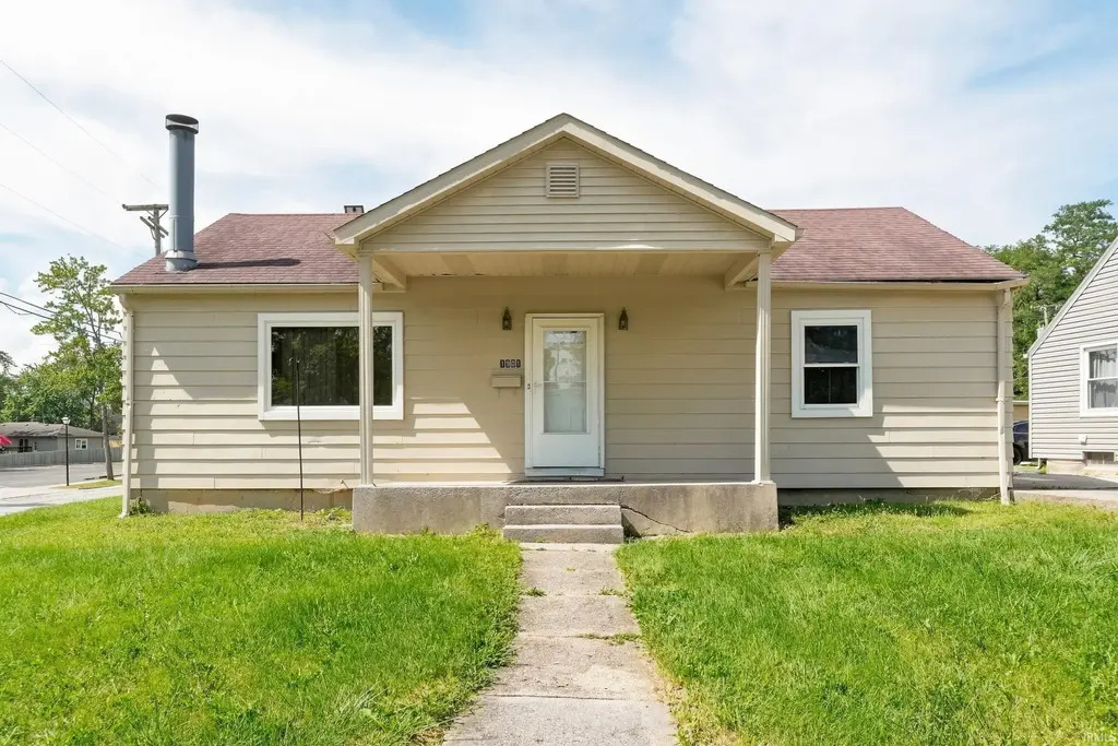 1901 Poinsette Drive, Fort Wayne
