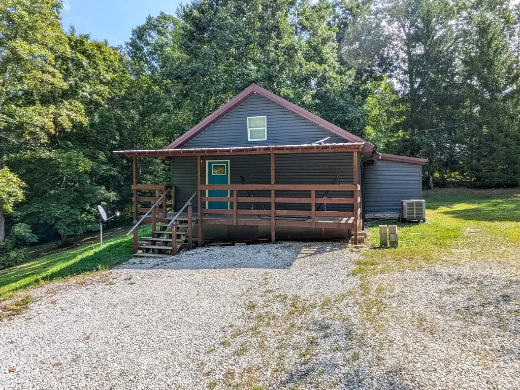 10421 E Mineral Koleen Rd, Owensburg