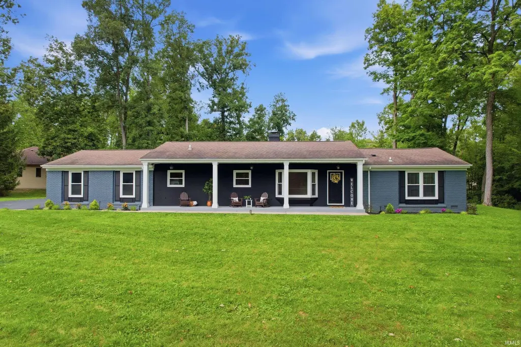 9528 Saratoga Road, Fort Wayne