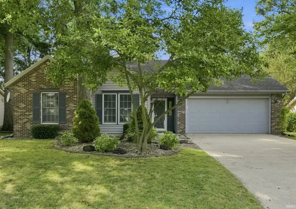 9632 Mariners Ridge Drive, Fort Wayne