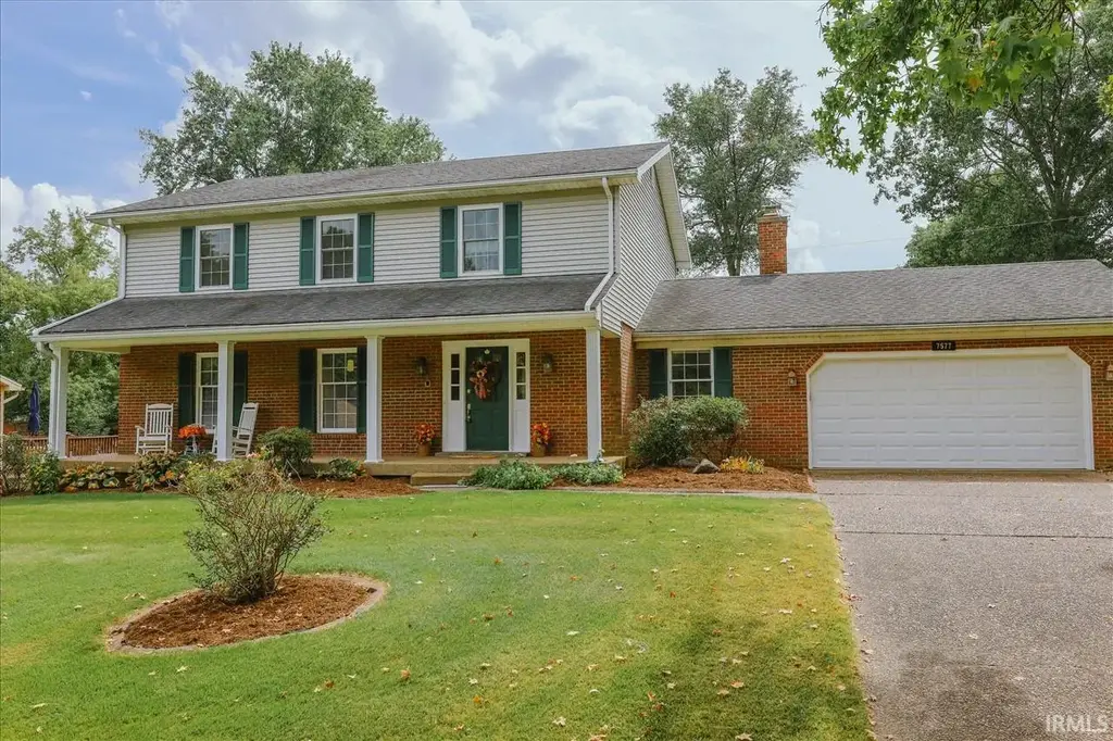 7577 Nottingham Drive, Newburgh