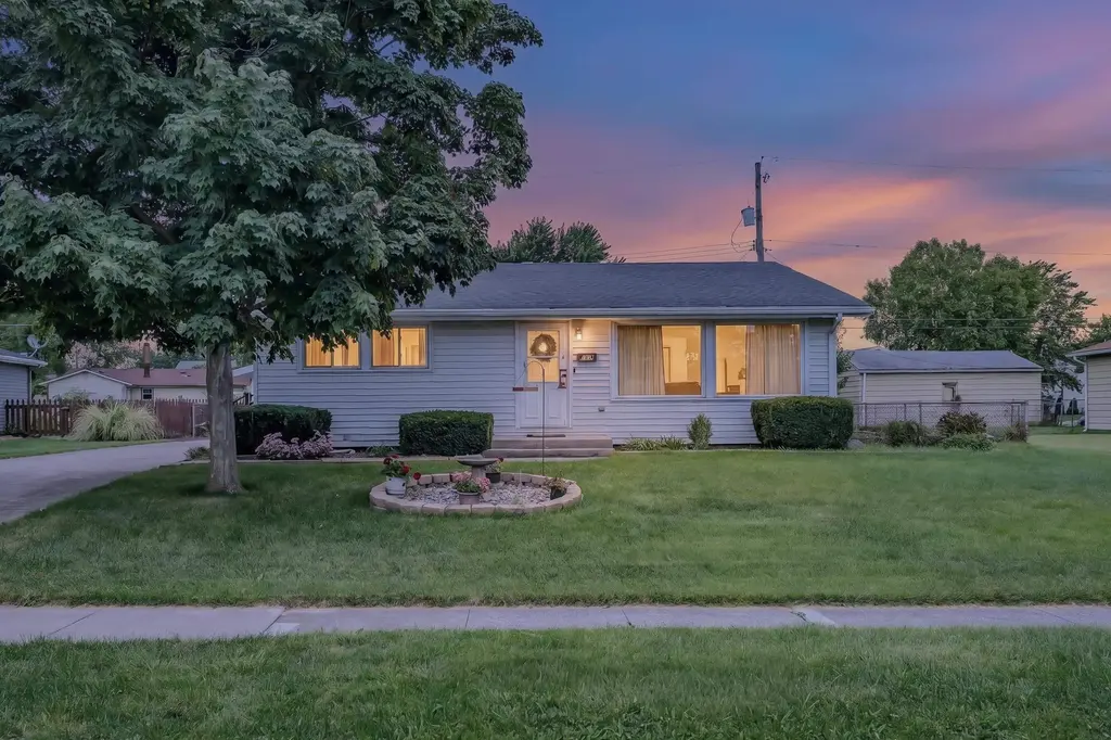 903 Elnora Drive, Fort Wayne