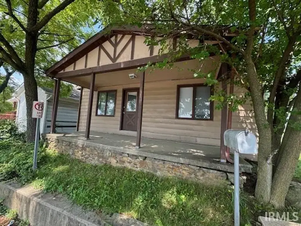 1222 W Kirkwood Avenue, Bloomington