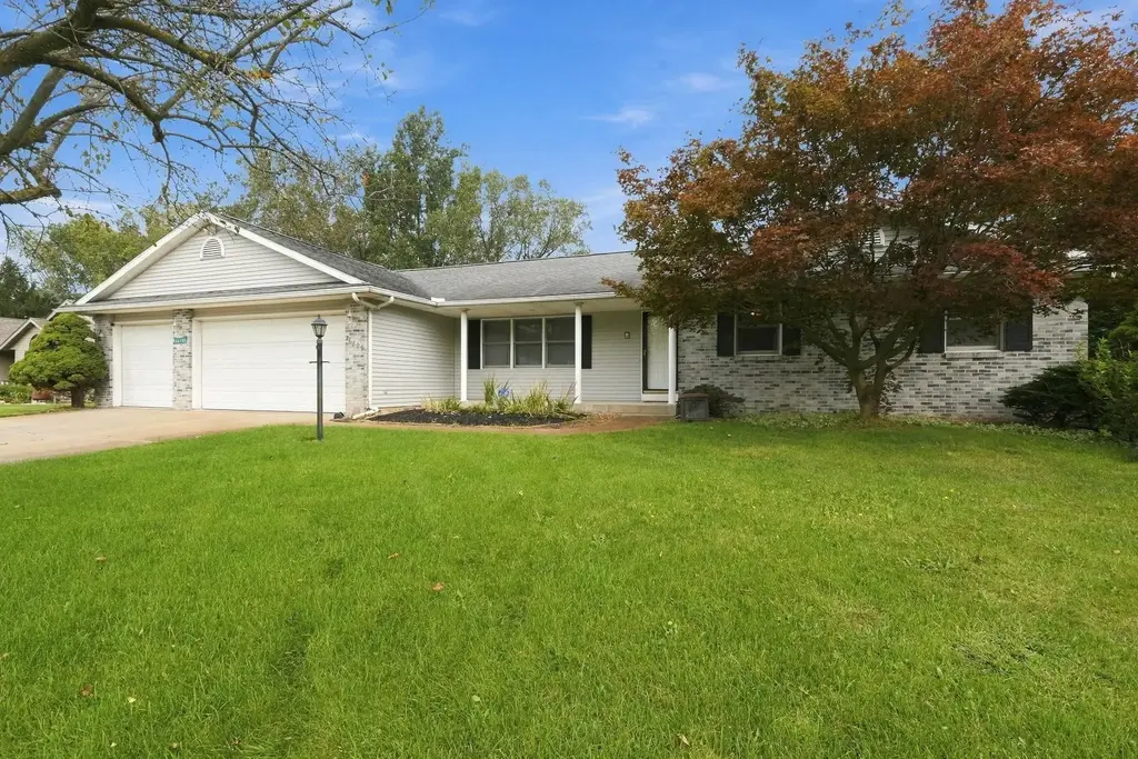 26809 Sweetwater Way, Elkhart