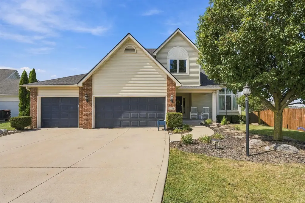 12311 Cliff View Court, Fort Wayne