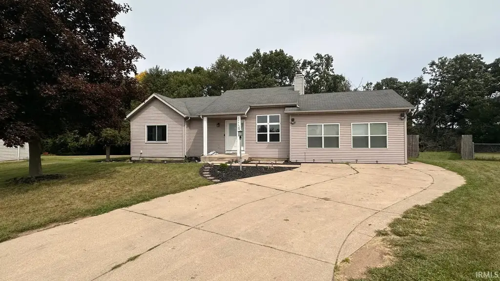 30445 S Elizabeth Drive, Elkhart
