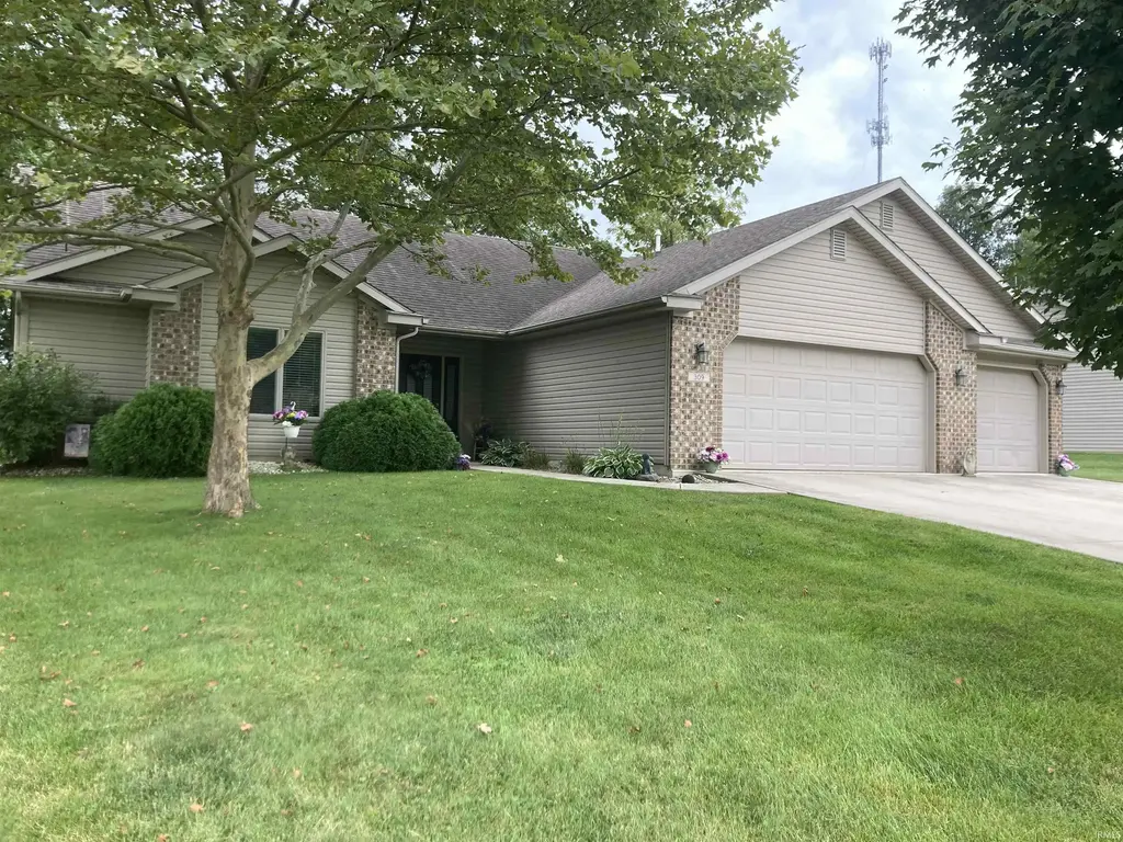 309 Ironwood Lane, Ossian
