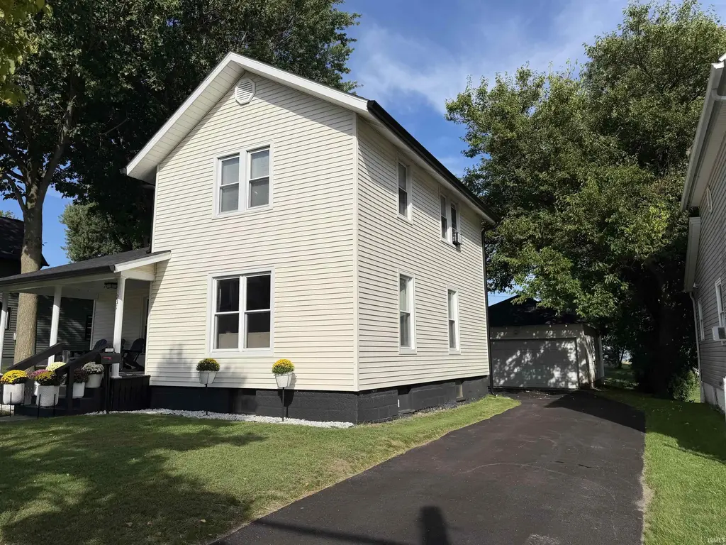 231 Clark Street, Kendallville