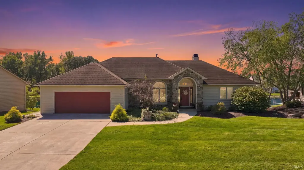 910 Calverton Court, Fort Wayne