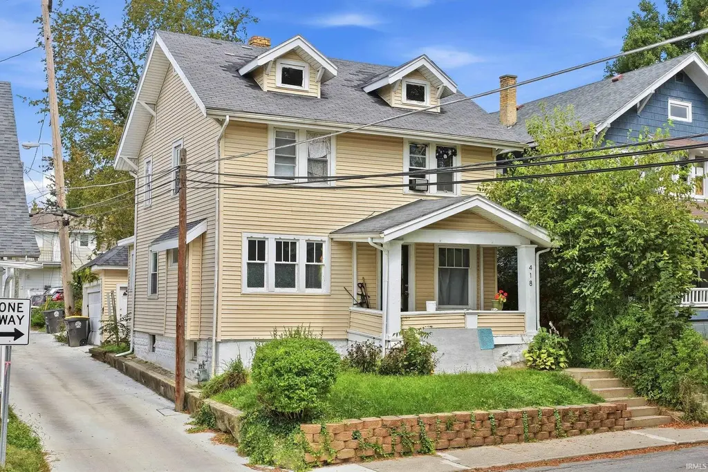 418 Rose Lane, Fort Wayne