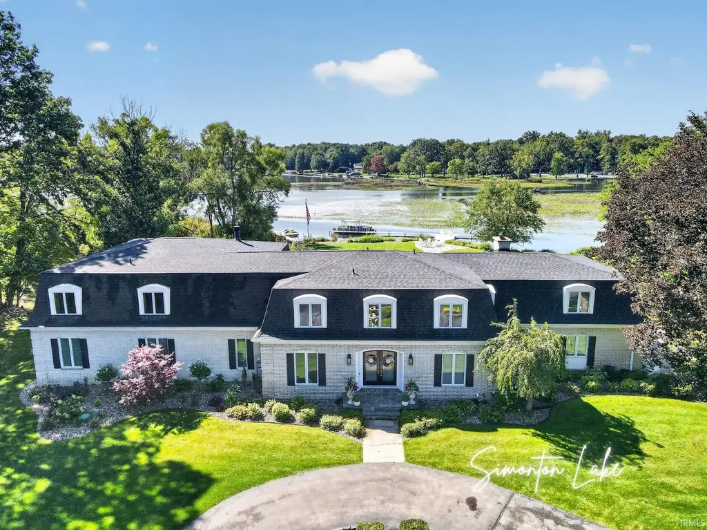 25424 N Shore Drive, Elkhart