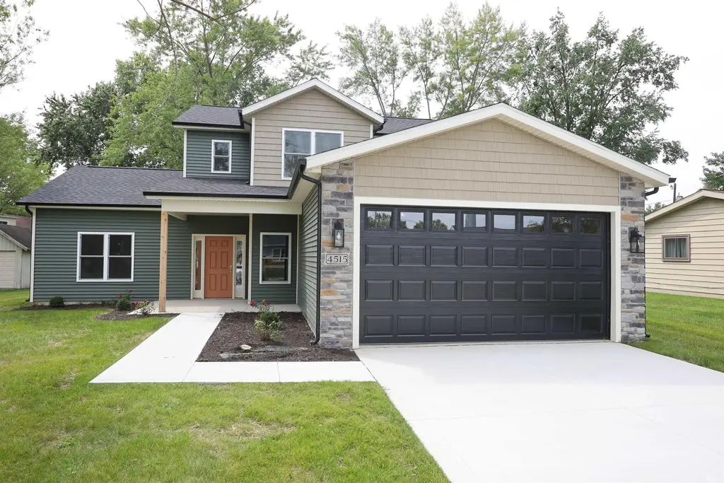 4515 Hartford Drive, Fort Wayne
