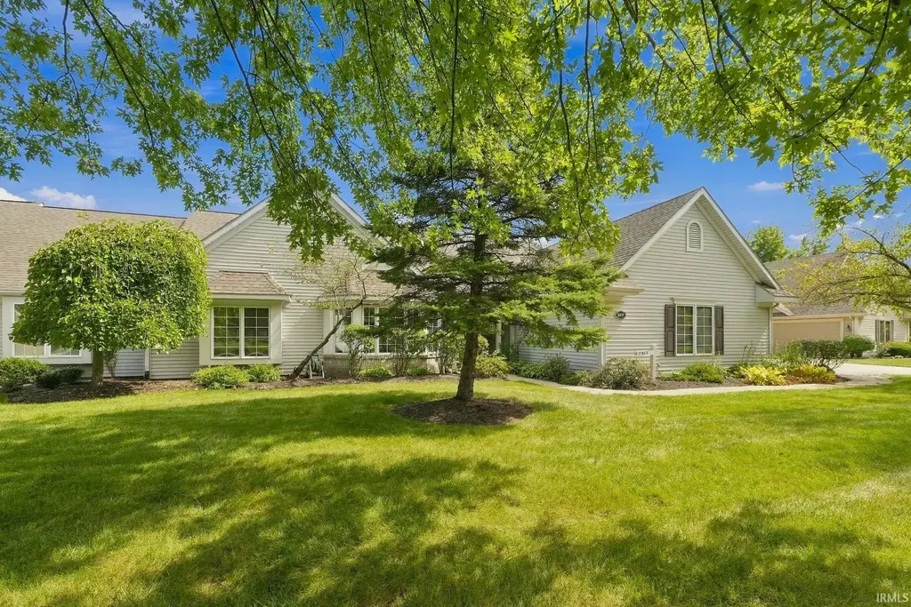 2517 Covington Pointe Trail, Fort Wayne