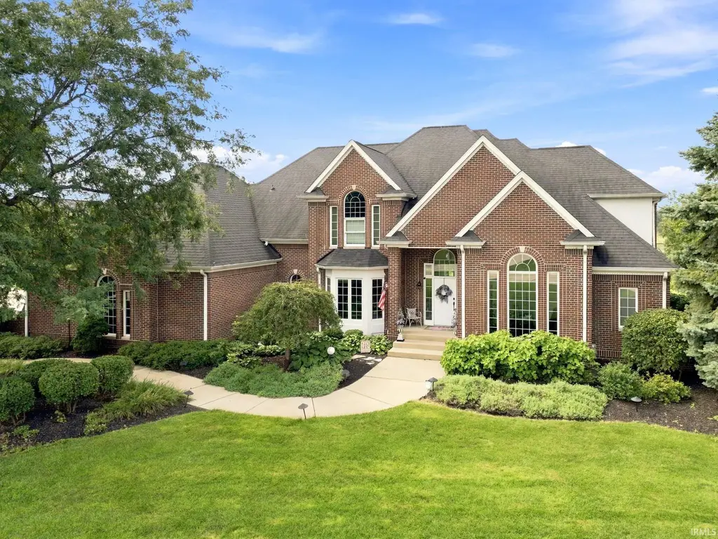 1055 N Admirals Pointe Drive, Lafayette