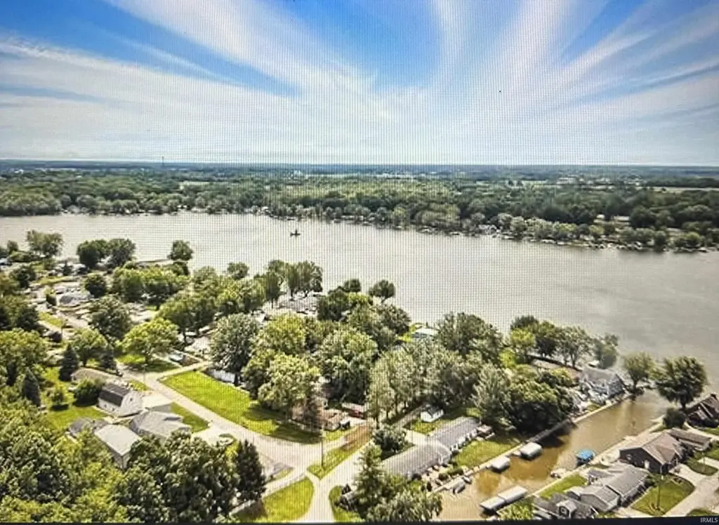 7150 S 165 E, Wolcottville