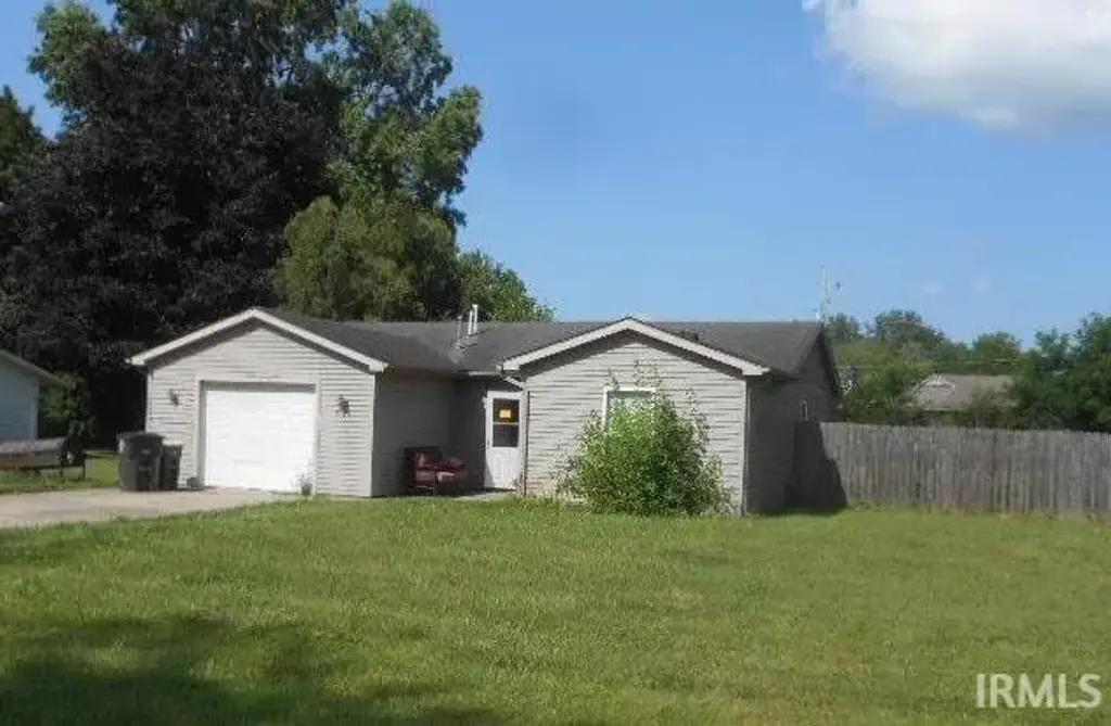 7220 Kumfer Avenue, Fort Wayne