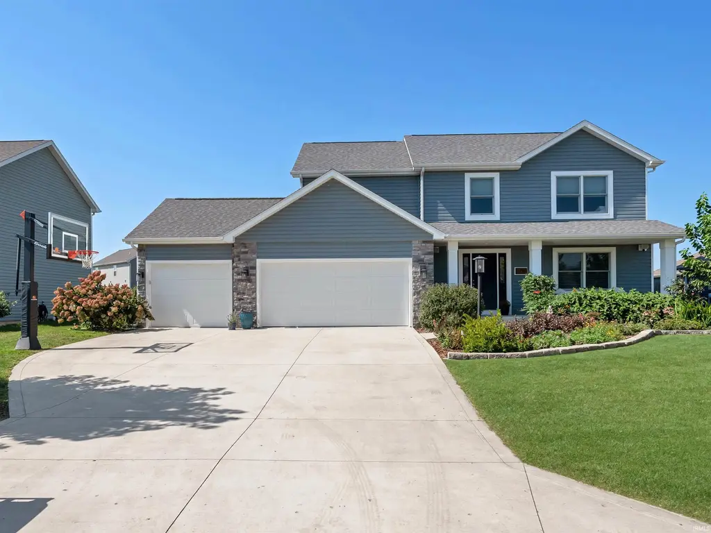 8155 Golden Gate Place, Fort Wayne