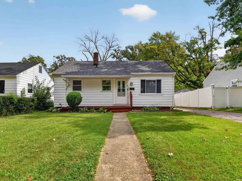 4421 Smith Street, Fort Wayne