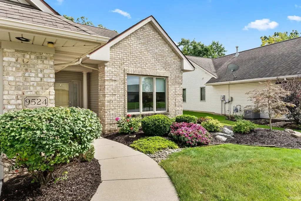 9524 Trellis Cove, Fort Wayne