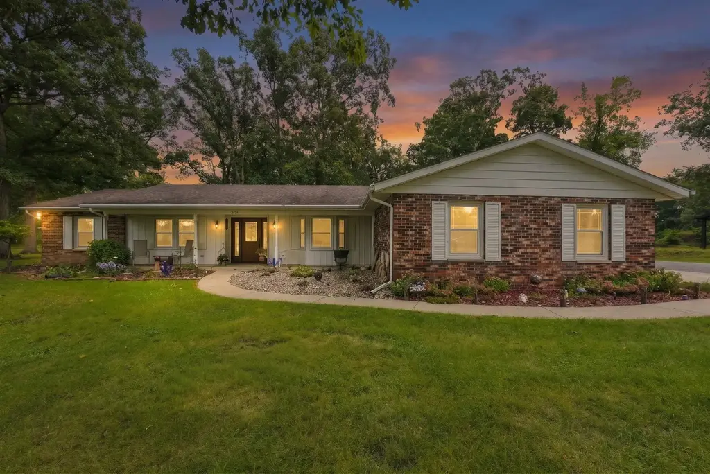 2878 E Hickory Lane, Columbia City