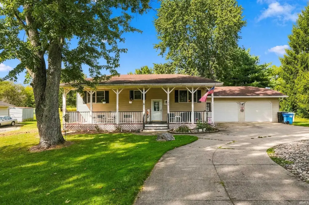1630 S 500 E County Road, Columbia City