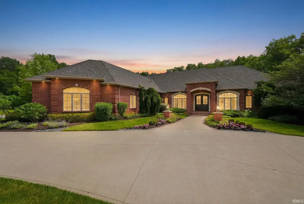 3815 Cantwell Boulevard, Fort Wayne