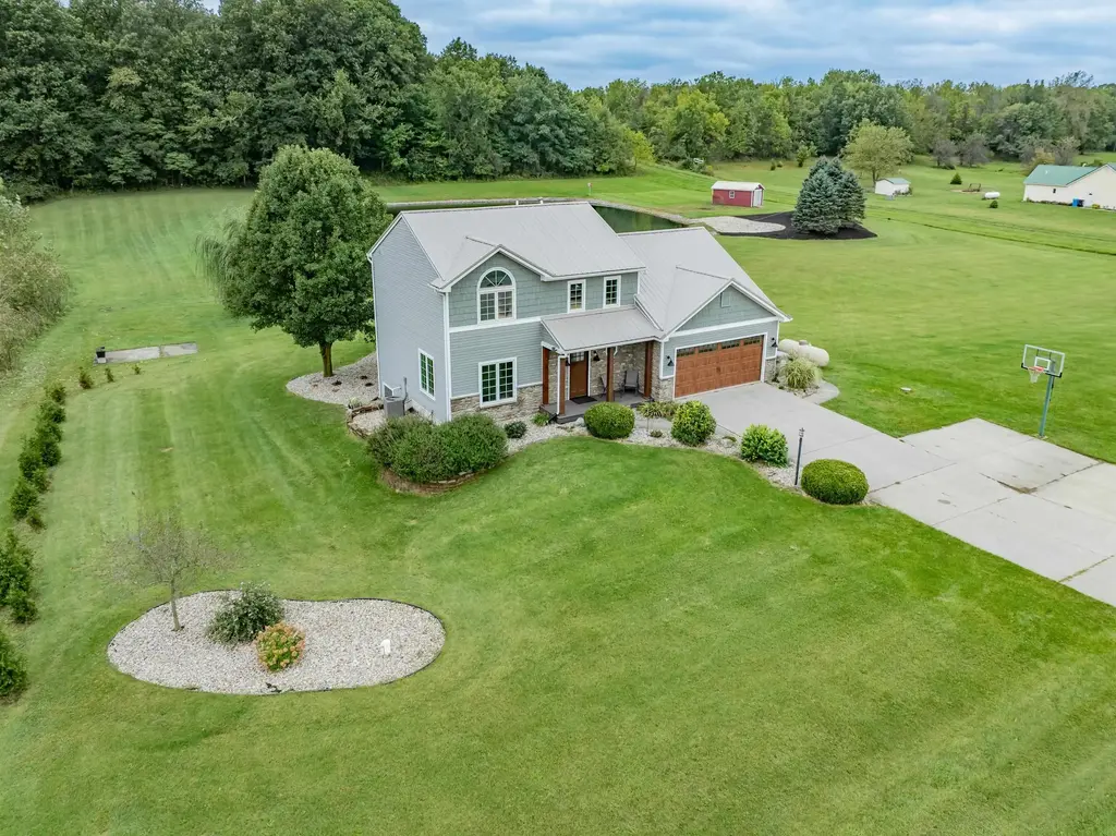 741 N 200 E Road, Columbia City