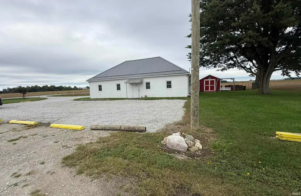 3997 S Warren Road, Huntington