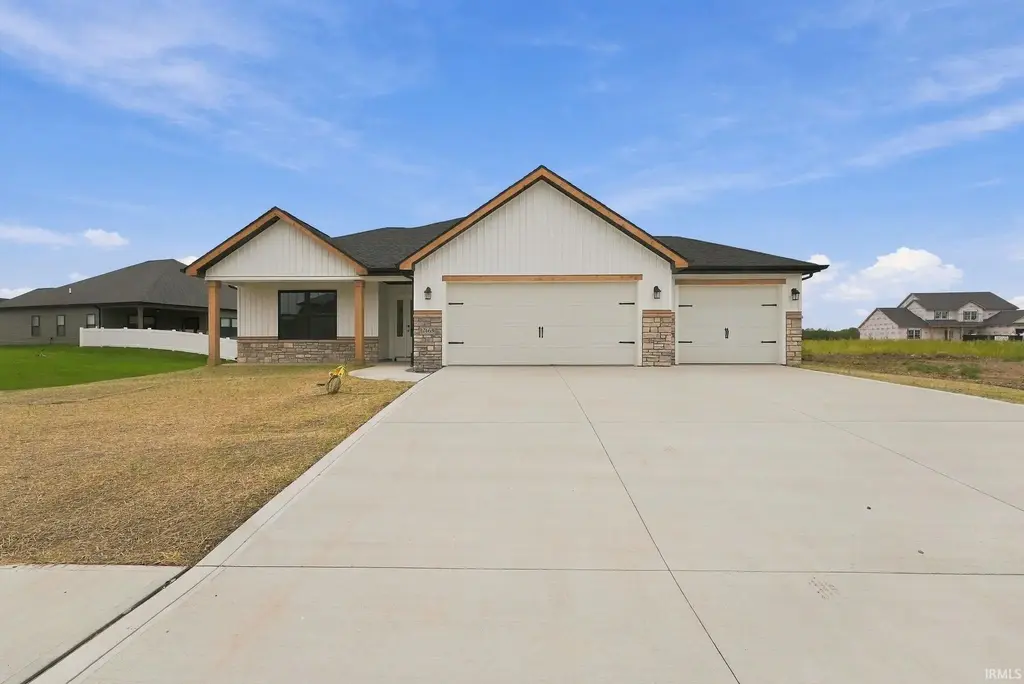 17463 Creekside Crossing Run, Huntertown