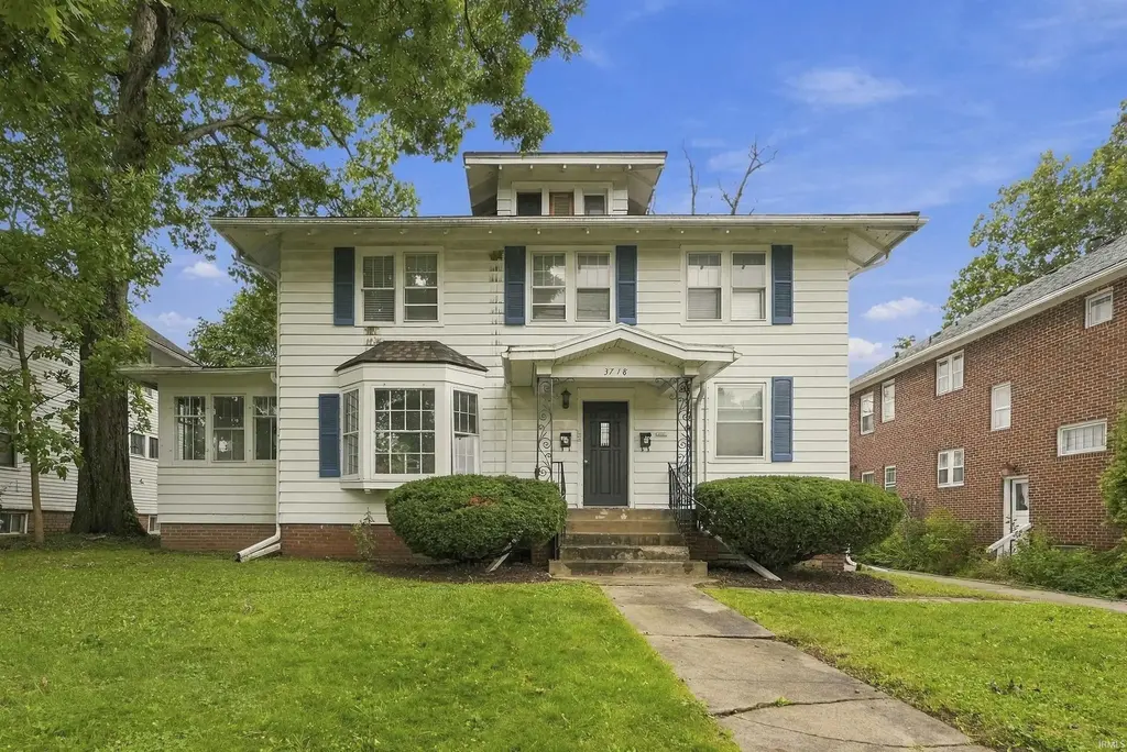 3718 S Wayne Avenue, Fort Wayne