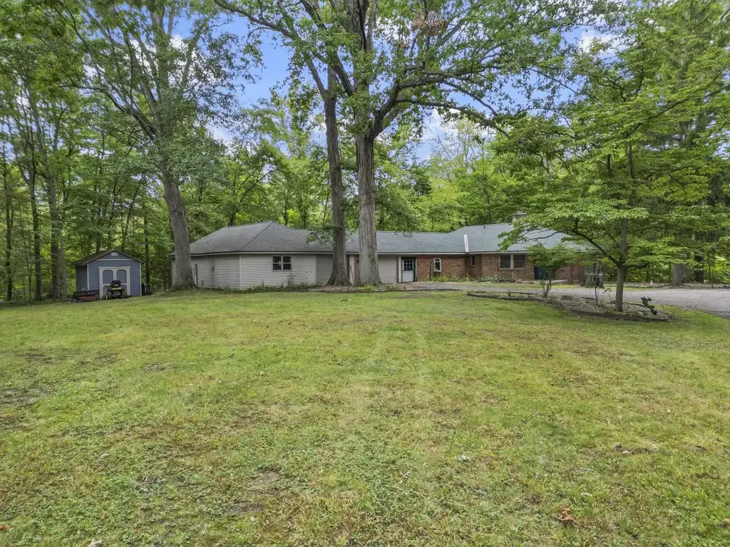 830 W Dogwood Drive, Columbia City