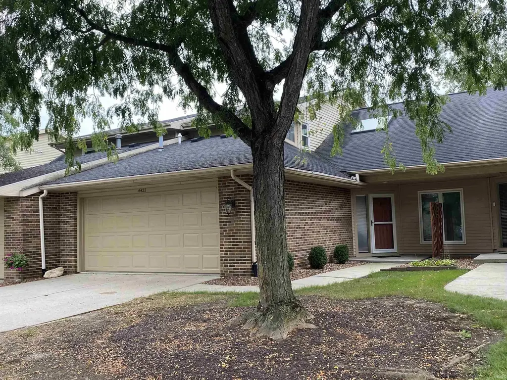 4422 Piazza Circle, Fort Wayne