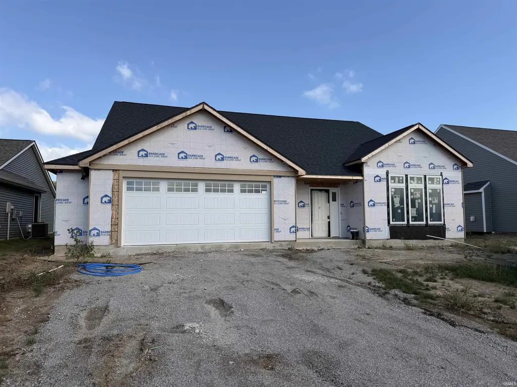 4814 Whittlebury Drive, Fort Wayne