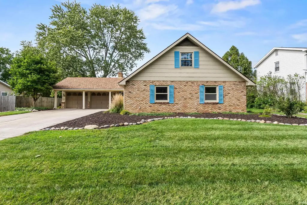 3427 Amulet Drive, Fort Wayne