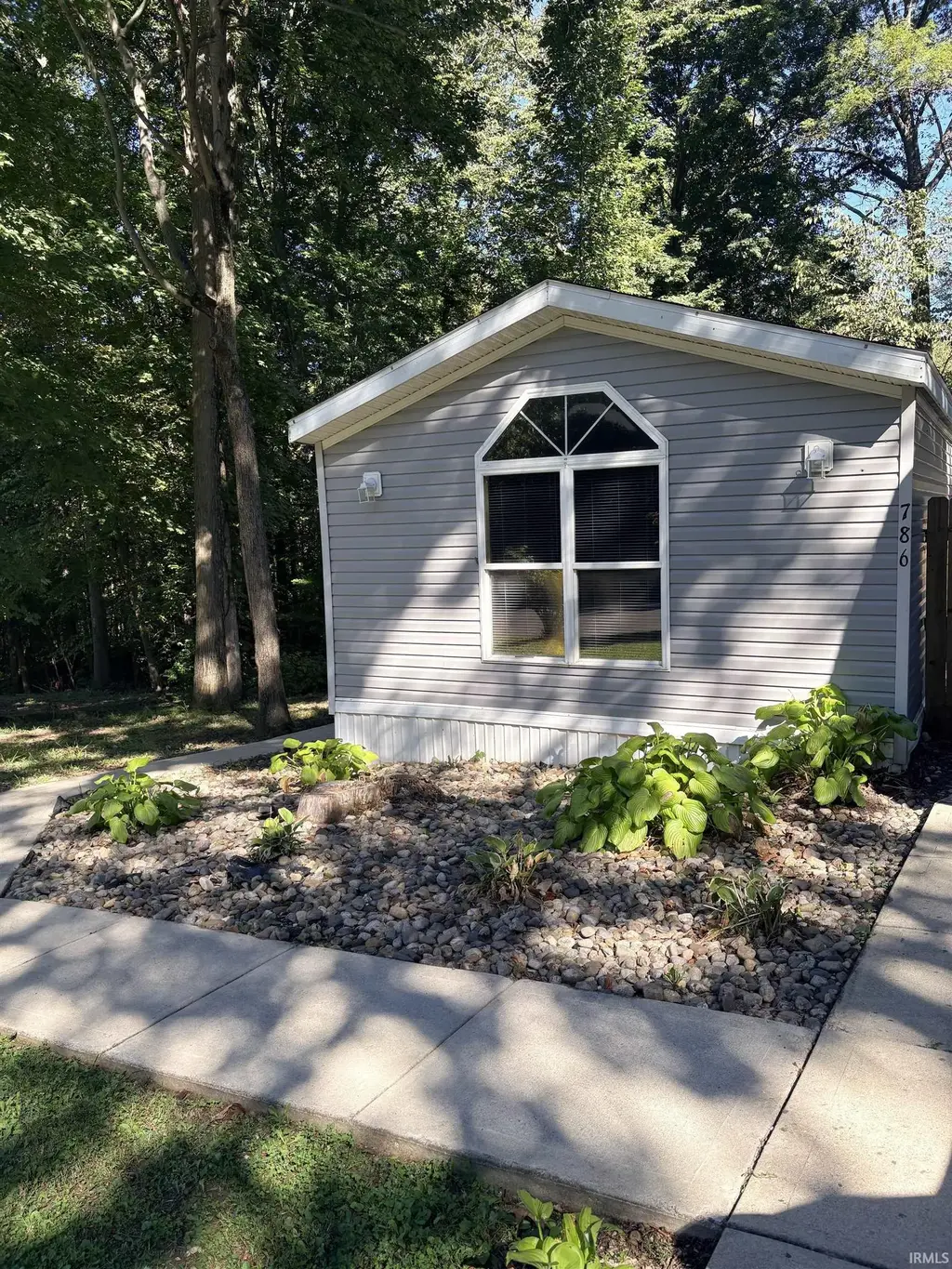 786 Frost Way, Cloverdale
