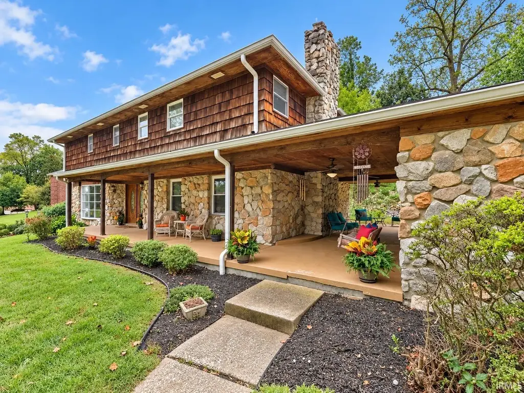 6322 Pfafflin Lake Boulevard, Newburgh
