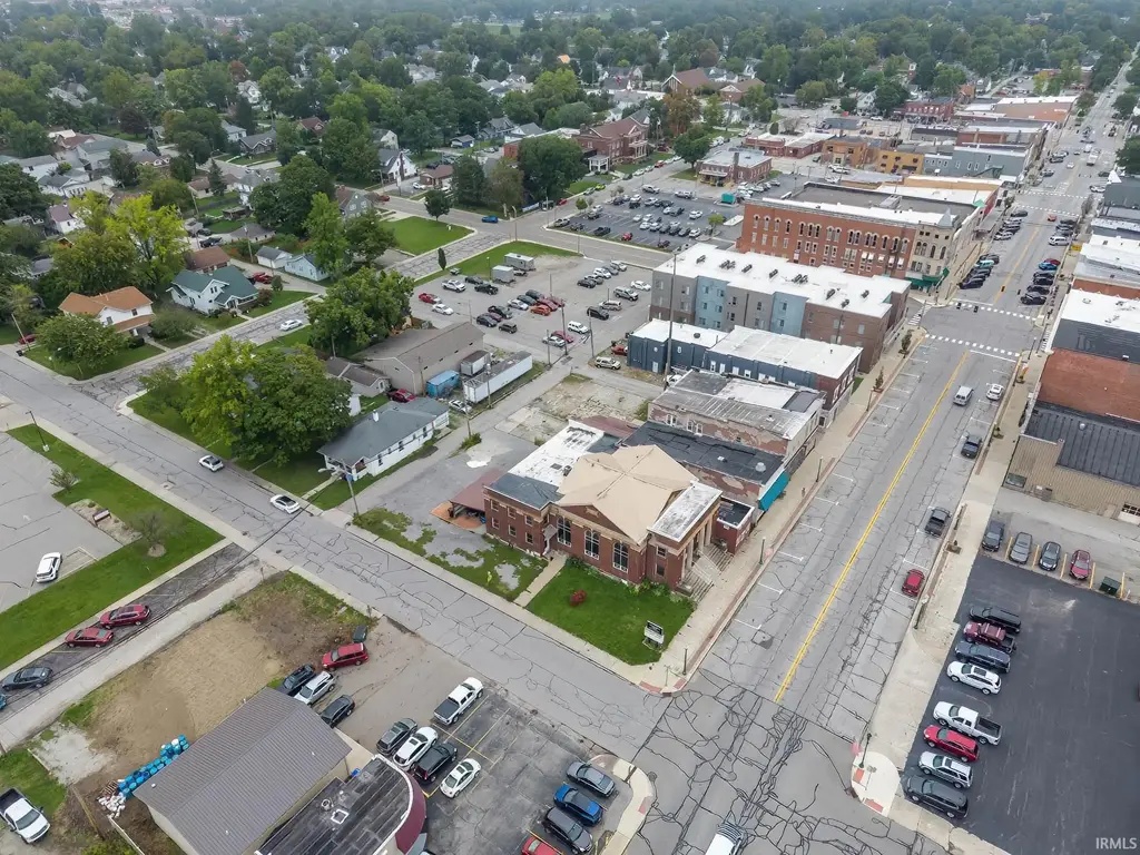106 N Walnut Street, Columbia City