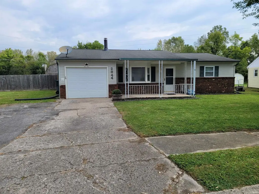 2944 S Chippewa Lane, Muncie