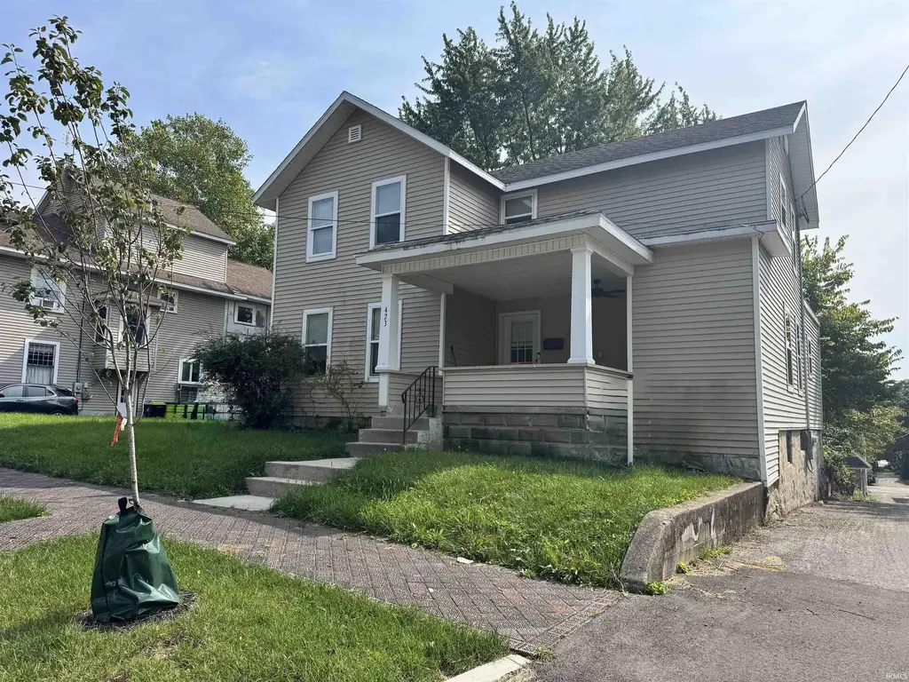 423 W Tipton Street, Huntington