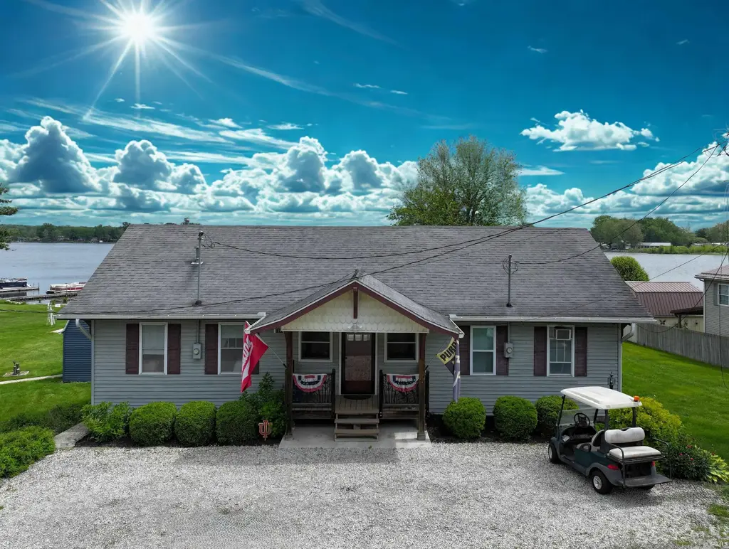 1241 N Main Street, Kewanna